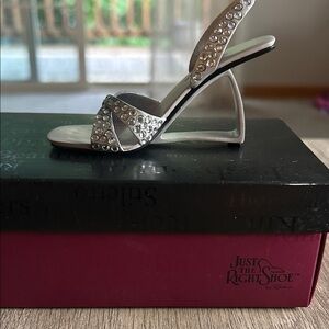 Just The Right Shoe. Dazzle. #25169